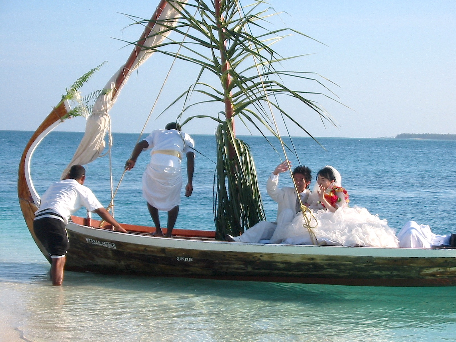 Kanuhura, île-joyau situé dans l’atoll des Maldives, peut être décrite comme l’expérience ‘Island chic’ par excellence. Les couples peuvent vivre une expérience unique de vie insulaire privilégiant le style de vie décontracté chic avec des touches contemporaines et un service irréprochable.