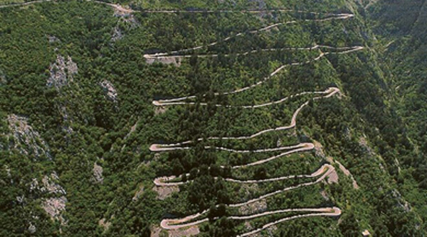 Montenegro-serpentine-roads-xl