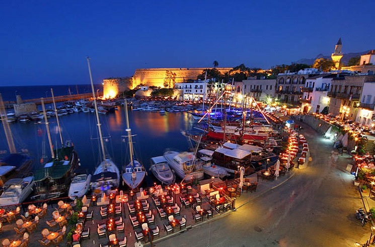 chypre Northern-Cyprus-Marina-Girne-City-Lights-At-Night