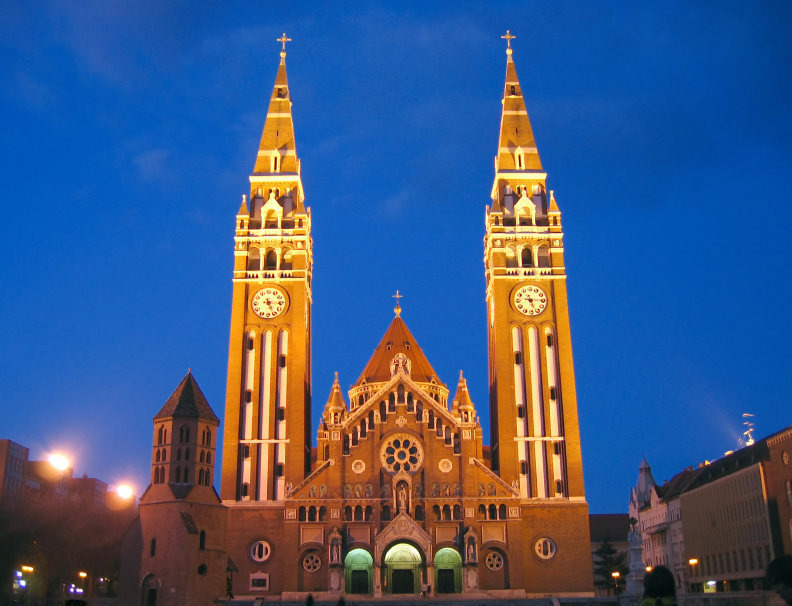 hongrie Szeged-City-Guide-Votive-Church-Szeged-Hungary