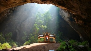 thailande_500px-Phraya_Nakhon_Cave