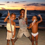 Enfants sur la plage de Ramena