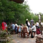 Ndlovu camp restaurant terrasse