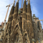 Barcelone - Les grues sont en activité continue pour achever d'ici quelques décennies cette grandiose oeuvre