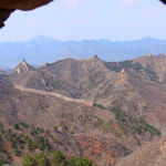 JinShanLing est une section de la Grande Muraille de Chine située à 120 km au nord-est de la ville de Pékin et à une dizaine de kilomètres au sud-est du col de Gubei