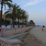 Belle promenade le long du rivage El Masnou